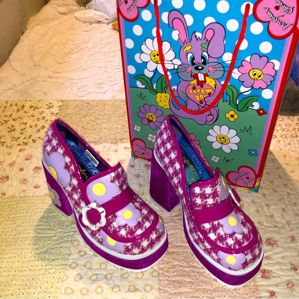 Irregular Choice NIB Pink Your Answer Do Platform Heel
